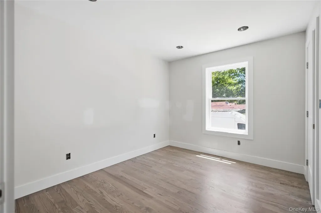133B Shinnecock Avenue Mastic NY 11950