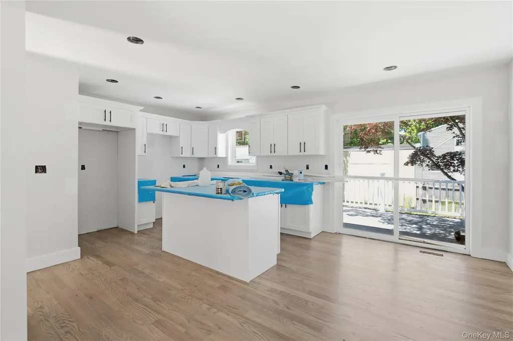 133B Shinnecock Avenue Mastic NY 11950