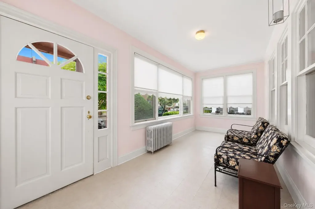 338 E 238th Street Bronx NY 10470