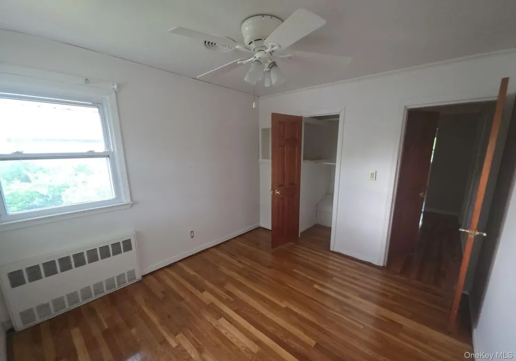 172 Evergreen Drive Westbury NY 11590
