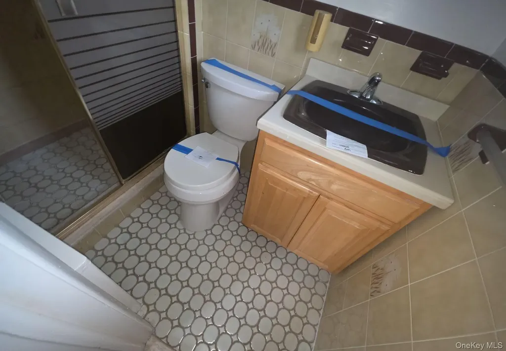 172 Evergreen Drive Westbury NY 11590
