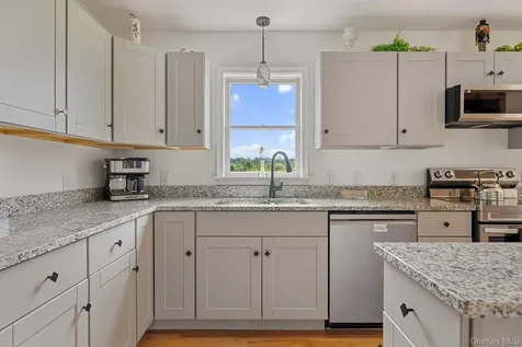 75 Eastern Parkway Germantown NY 12526