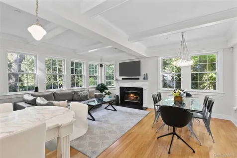 131 Douglas Road Chappaqua NY 10514