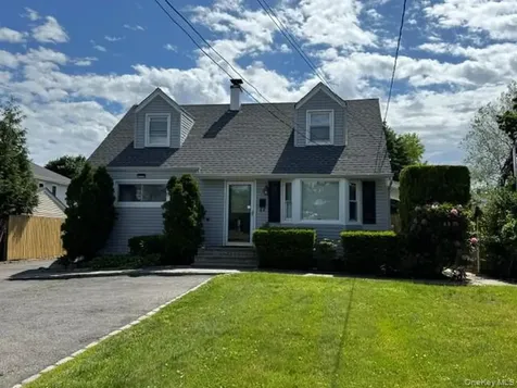277 Jackson Avenue Syosset NY 11791
