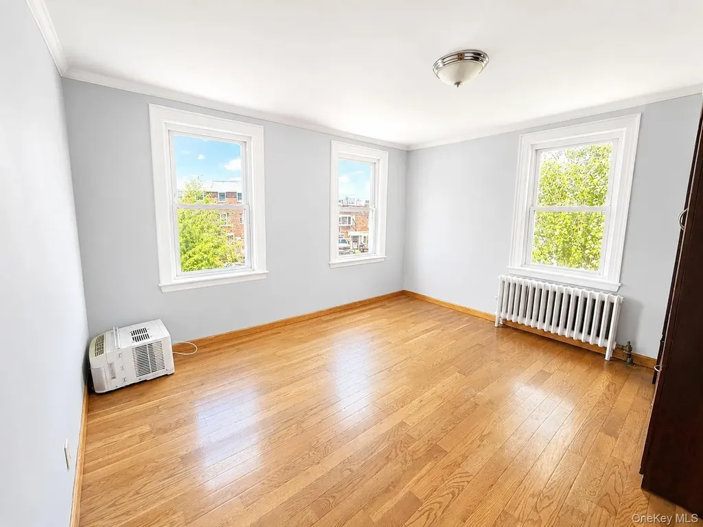 21734 Hempstead Avenue Queens Village NY 11429