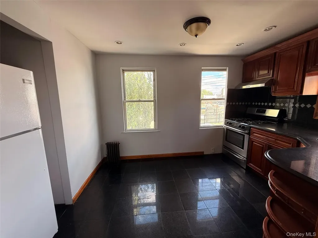21734 Hempstead Avenue Queens Village NY 11429