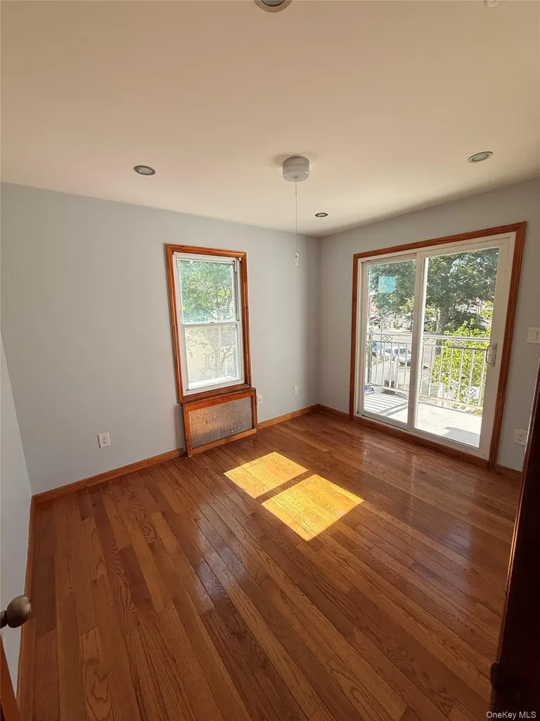 21734 Hempstead Avenue Queens Village NY 11429