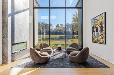 199 Lattingtown Road Locust Valley NY 11560