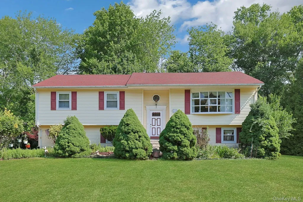 635 Gilbert Avenue Pearl River NY 10965