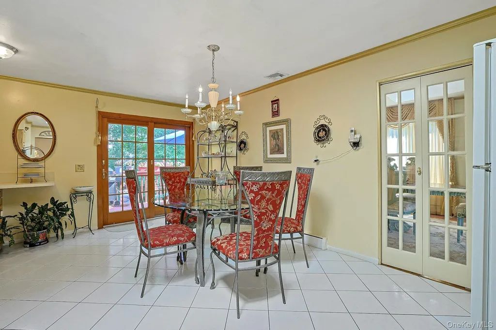 635 Gilbert Avenue Pearl River NY 10965