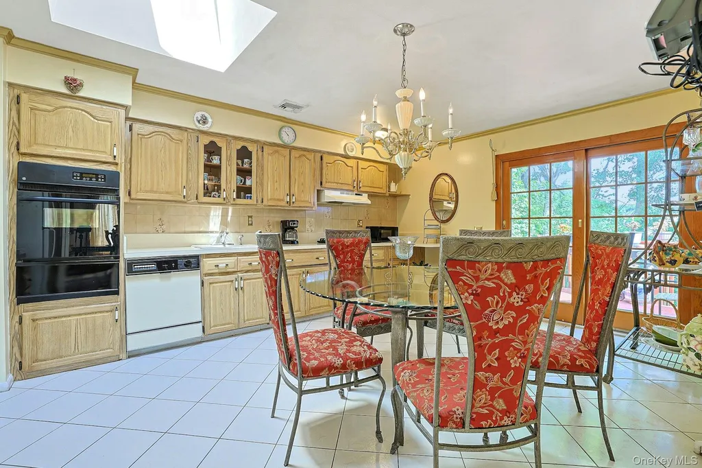 635 Gilbert Avenue Pearl River NY 10965