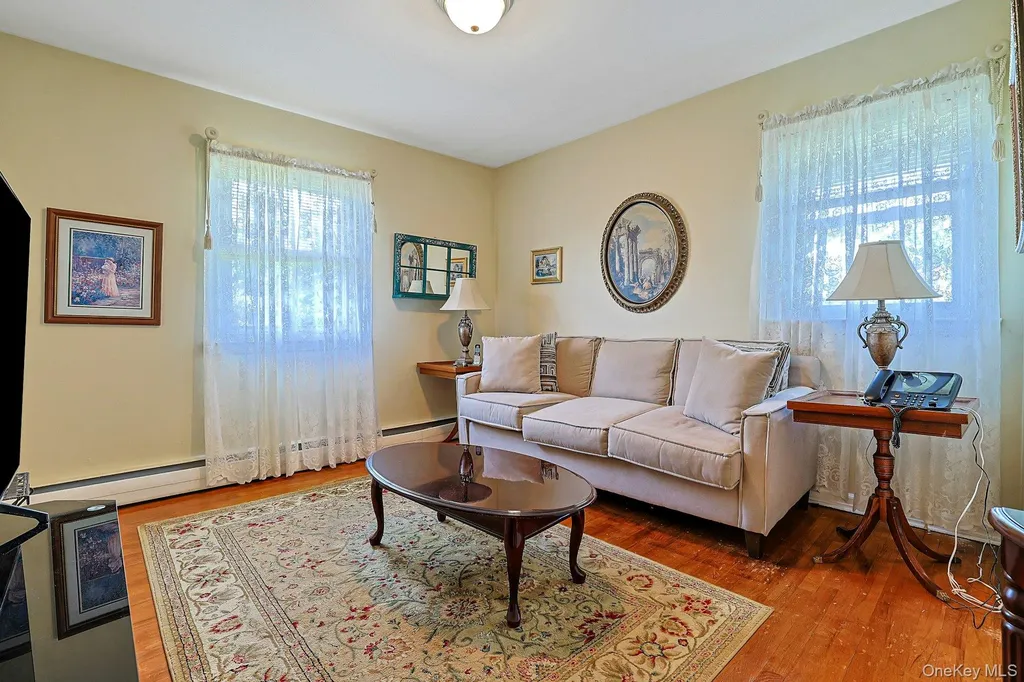 635 Gilbert Avenue Pearl River NY 10965