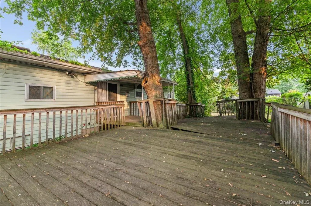 1680 Pine Acres Boulevard Bay Shore NY 11706