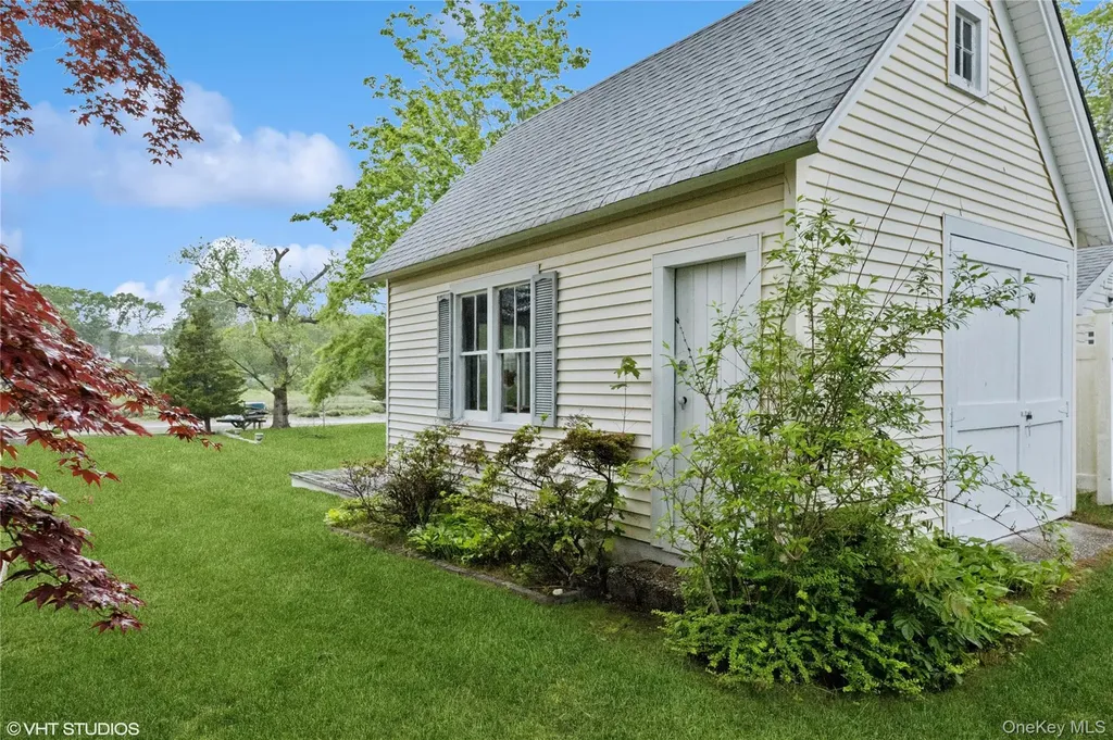 3725 Wickham Avenue Mattituck NY 11952