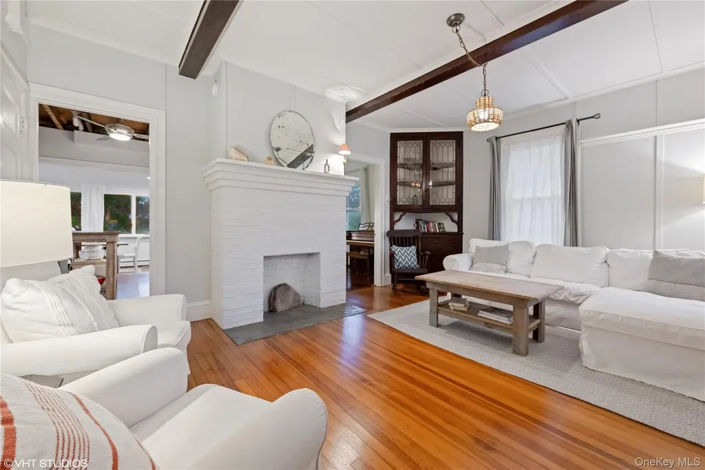 3725 Wickham Avenue Mattituck NY 11952