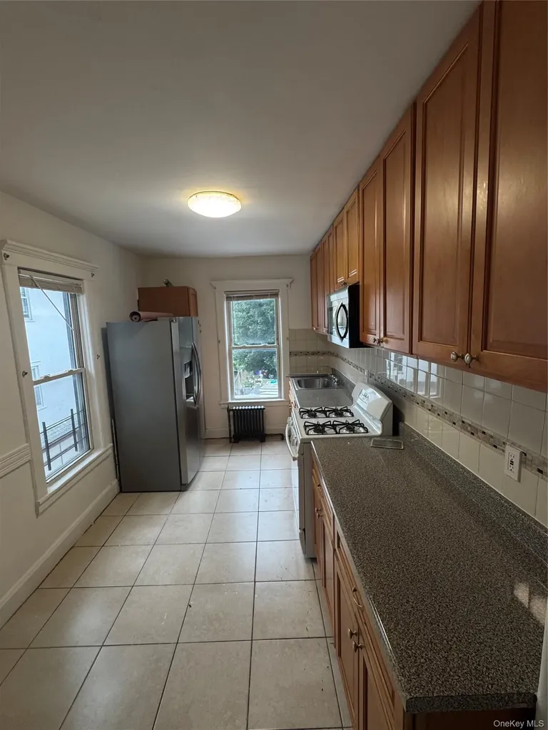 525 E 5th Street Mount Vernon NY 10553