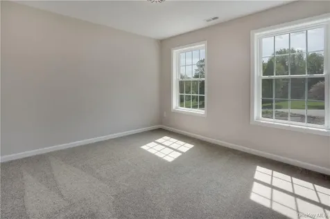 991 Freedom Road Pleasant Valley NY 12569