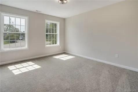 991 Freedom Road Pleasant Valley NY 12569