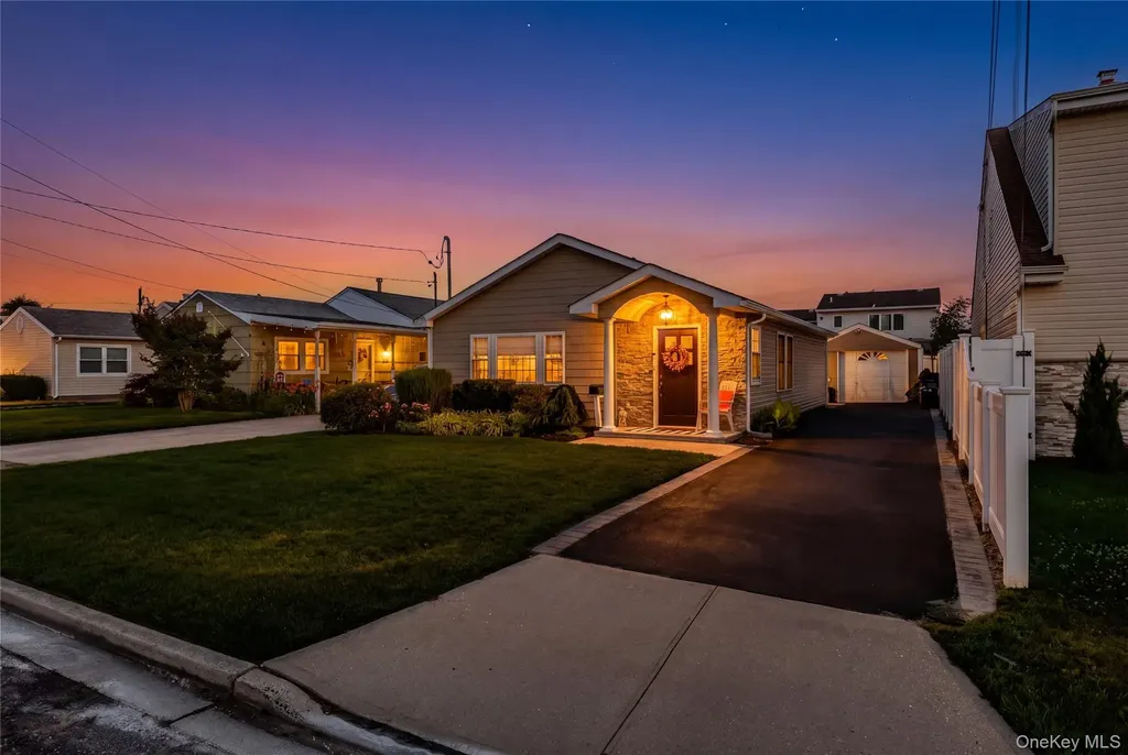 30 Elm Street Massapequa NY 11758