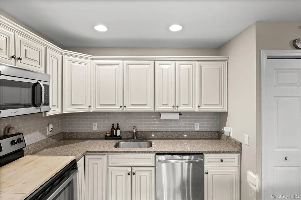 30 Elm Street Massapequa NY 11758