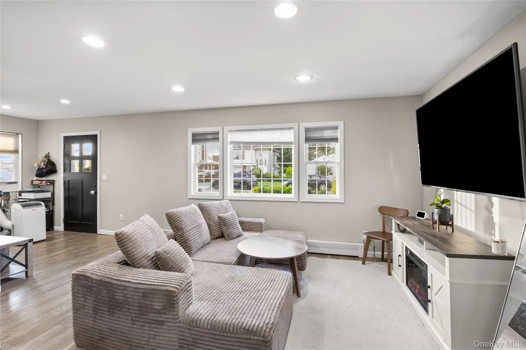 30 Elm Street Massapequa NY 11758