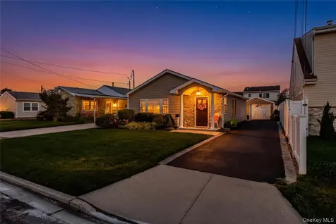 30 Elm Street Massapequa NY 11758