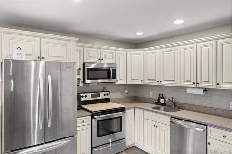 30 Elm Street Massapequa NY 11758