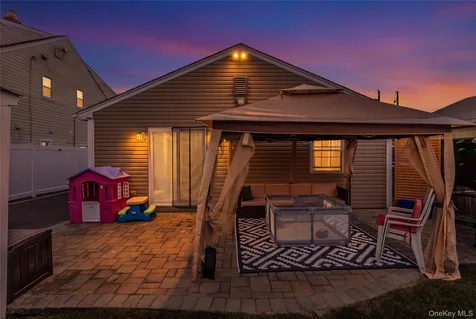 30 Elm Street Massapequa NY 11758