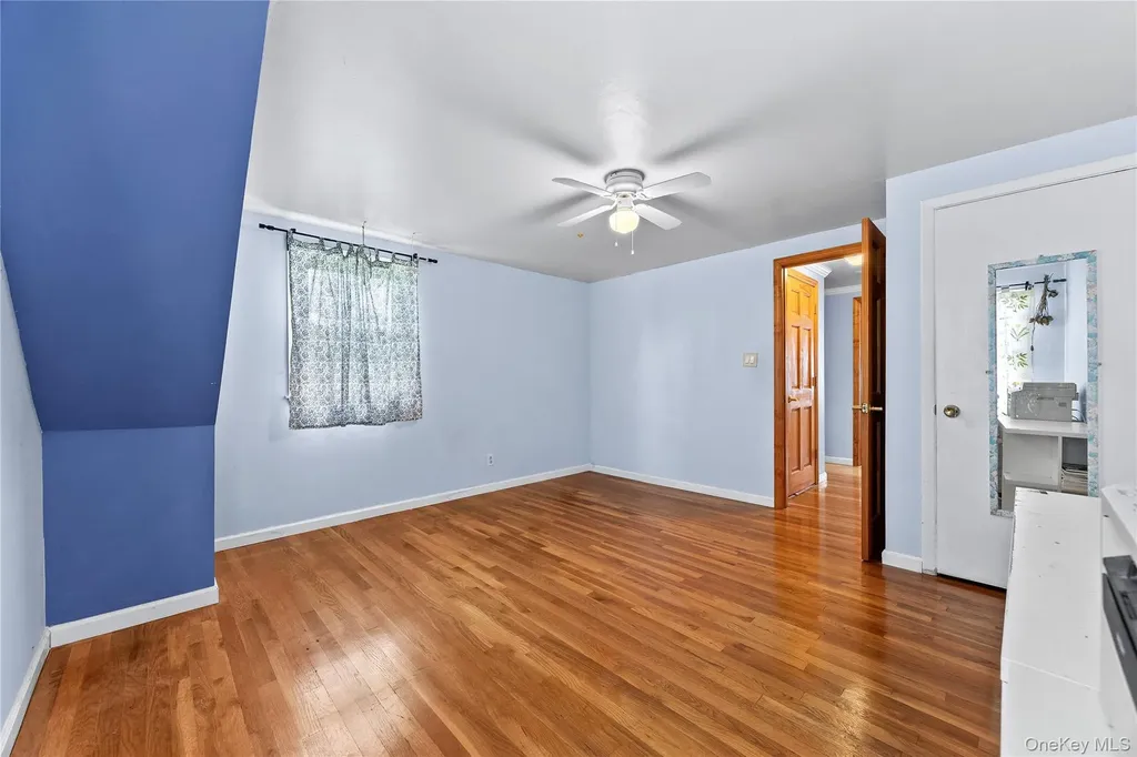 110 Briarcliff Road Westbury NY 11590