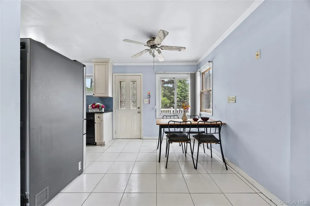 110 Briarcliff Road Westbury NY 11590