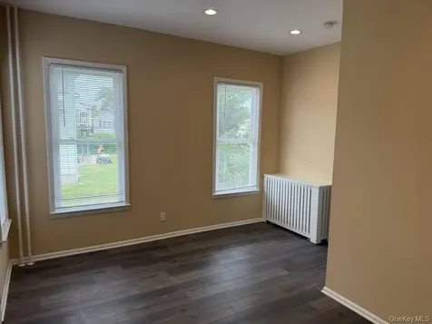 671 Main Street Farmingdale NY 11735