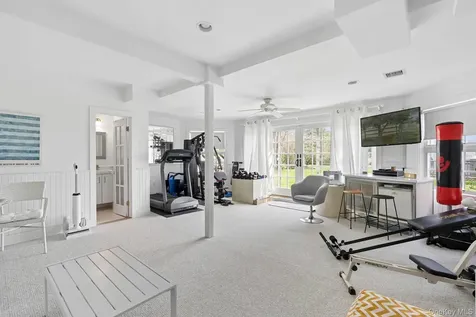 59 Farm Field Road Bridgehampton NY 11932
