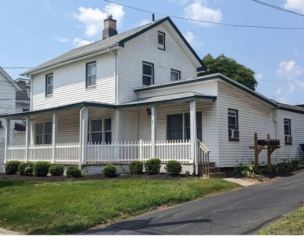 11 Franklin Avenue Pearl River NY 10965