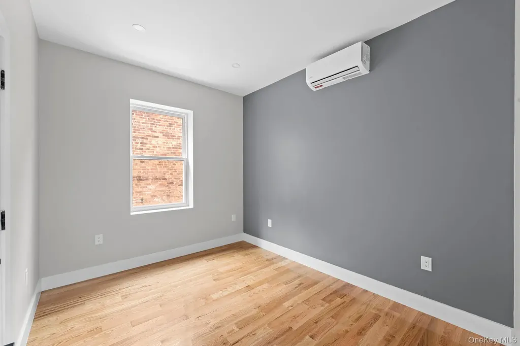 468 Herzl Street Brooklyn NY 11212