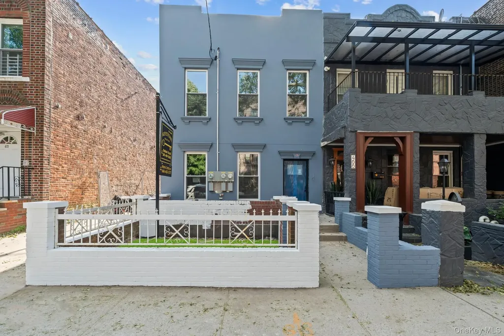 468 Herzl Street Brooklyn NY 11212