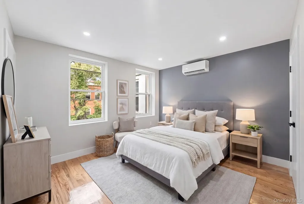 468 Herzl Street Brooklyn NY 11212