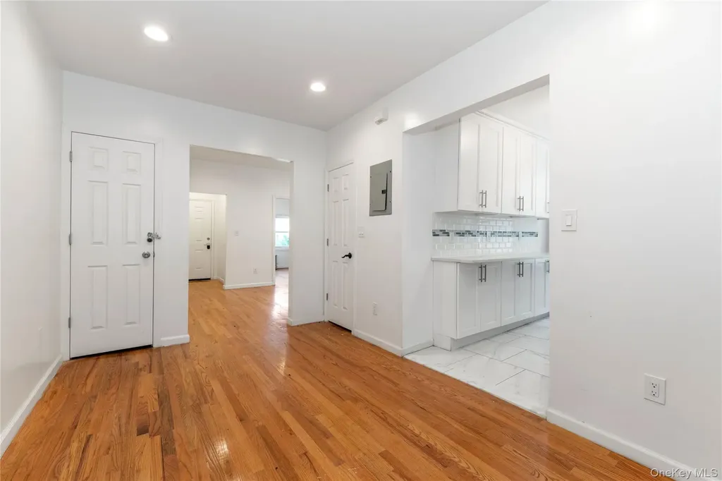 3321 Fish Avenue Bronx NY 10469
