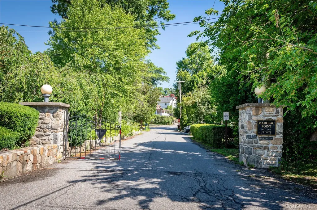 41 Tamarack Road Mahopac NY 10541