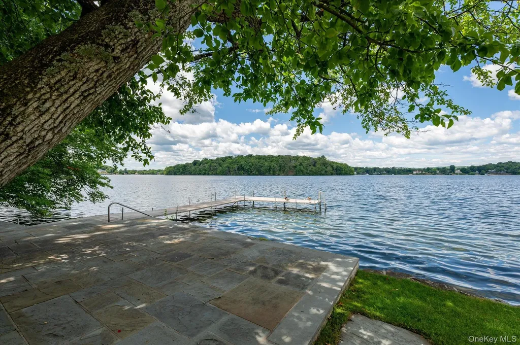 41 Tamarack Road Mahopac NY 10541