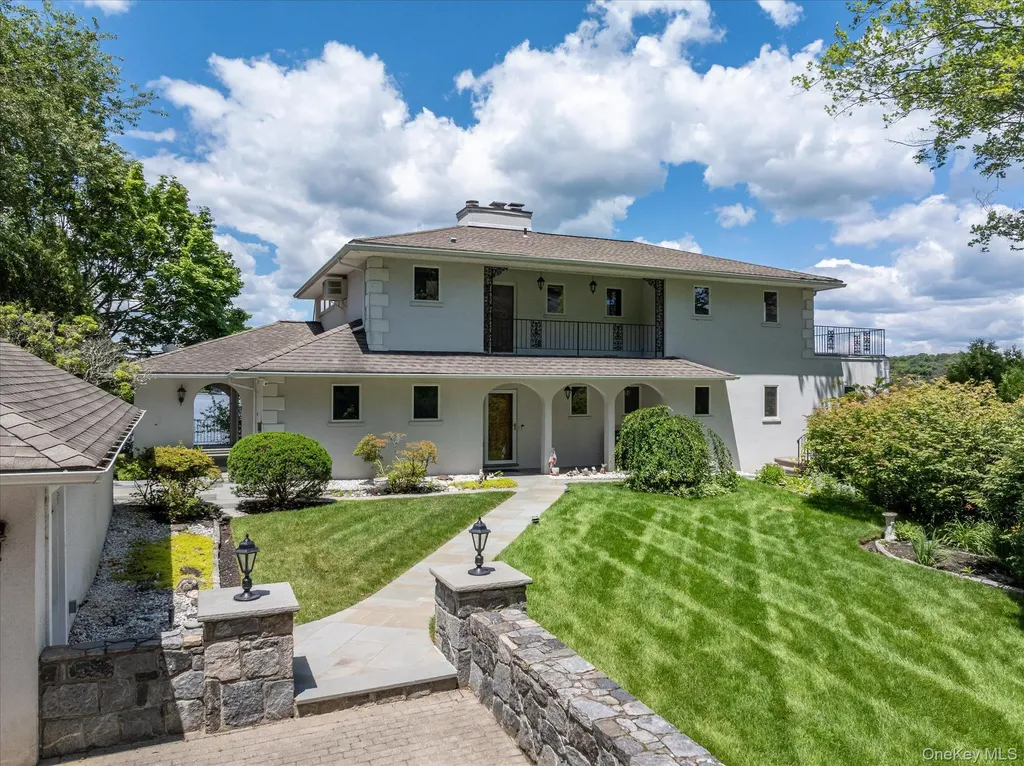 41 Tamarack Road Mahopac NY 10541