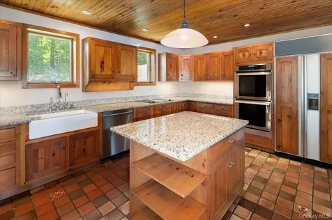 41 Tamarack Road Mahopac NY 10541
