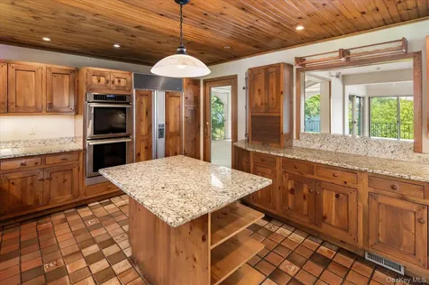 41 Tamarack Road Mahopac NY 10541