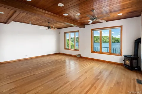 41 Tamarack Road Mahopac NY 10541