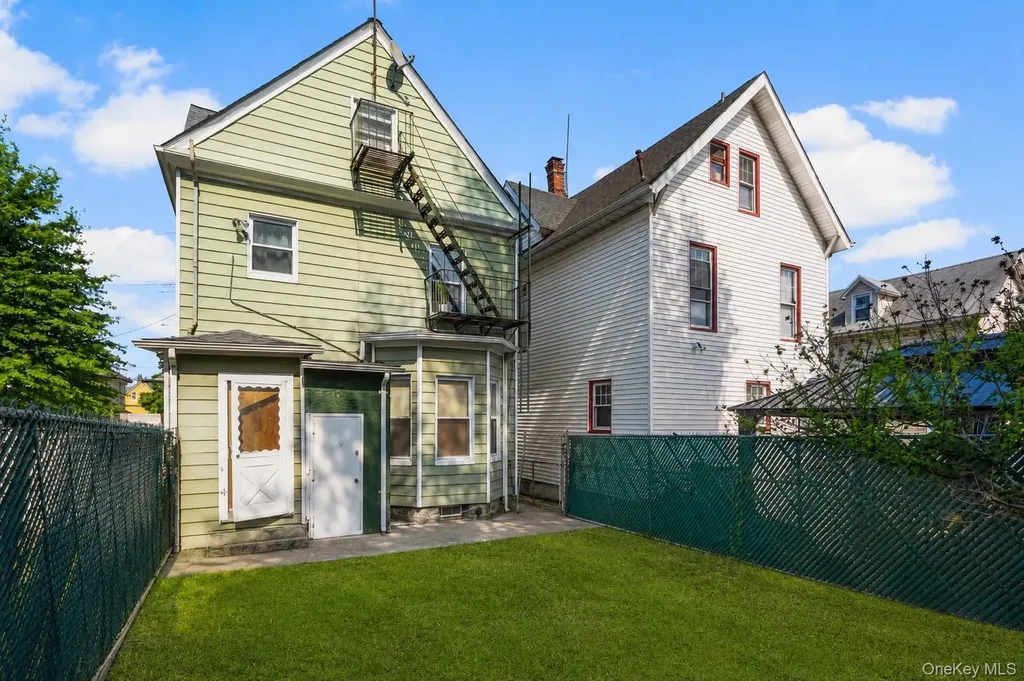 464 S 2nd Avenue Mount Vernon NY 10550