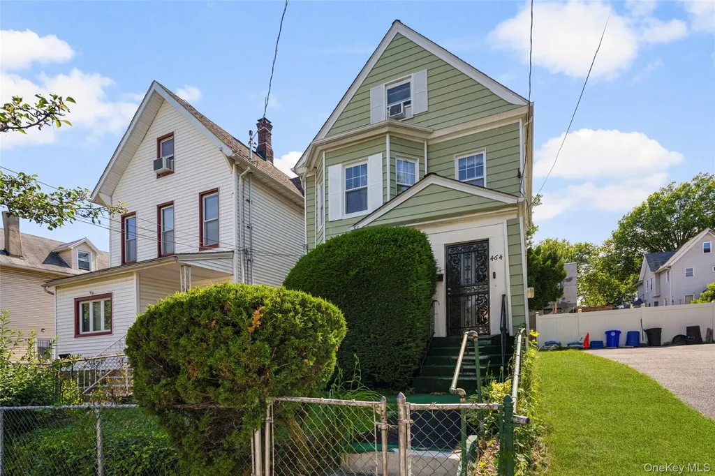 464 S 2nd Avenue Mount Vernon NY 10550