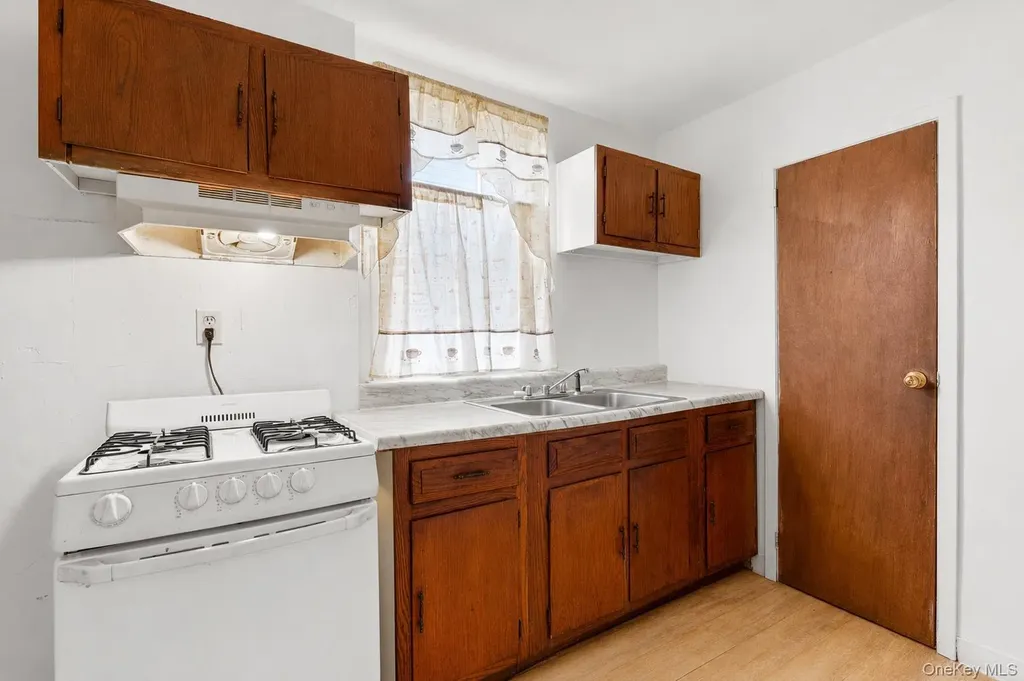 464 S 2nd Avenue Mount Vernon NY 10550