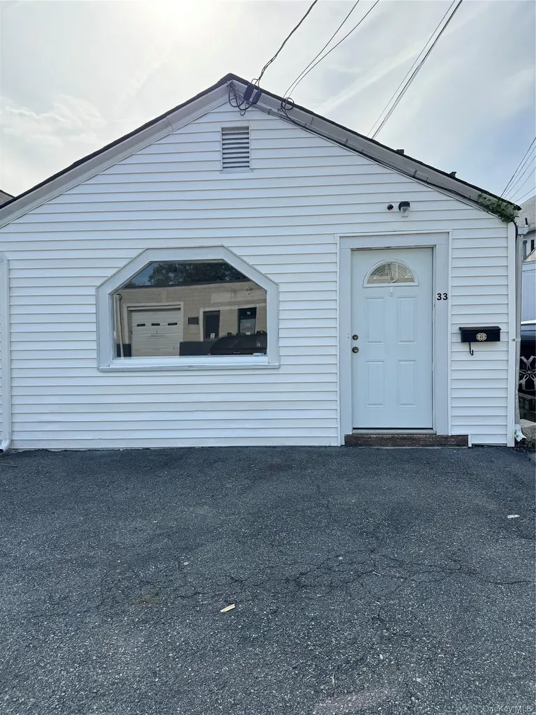 33 Ridge Street Pearl River NY 10965
