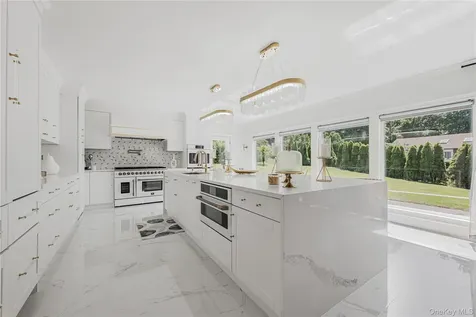 3 Fairview Lane Glen Cove NY 11542