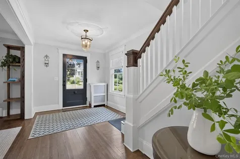 107 Sidney Street Oyster Bay NY 11771