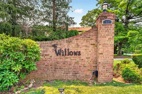 11 Jackson Avenue Scarsdale NY 10583